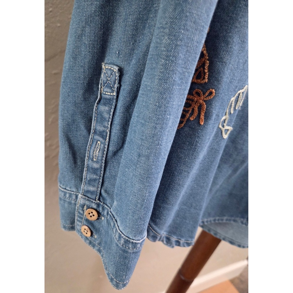 T103. Embroidered Chambray Button Down Shirt - Picture 5 of 6